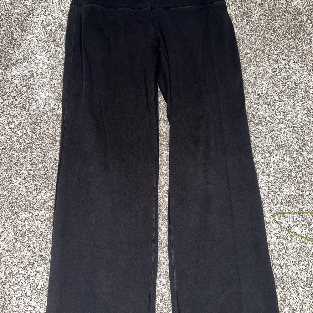 Black leggings
